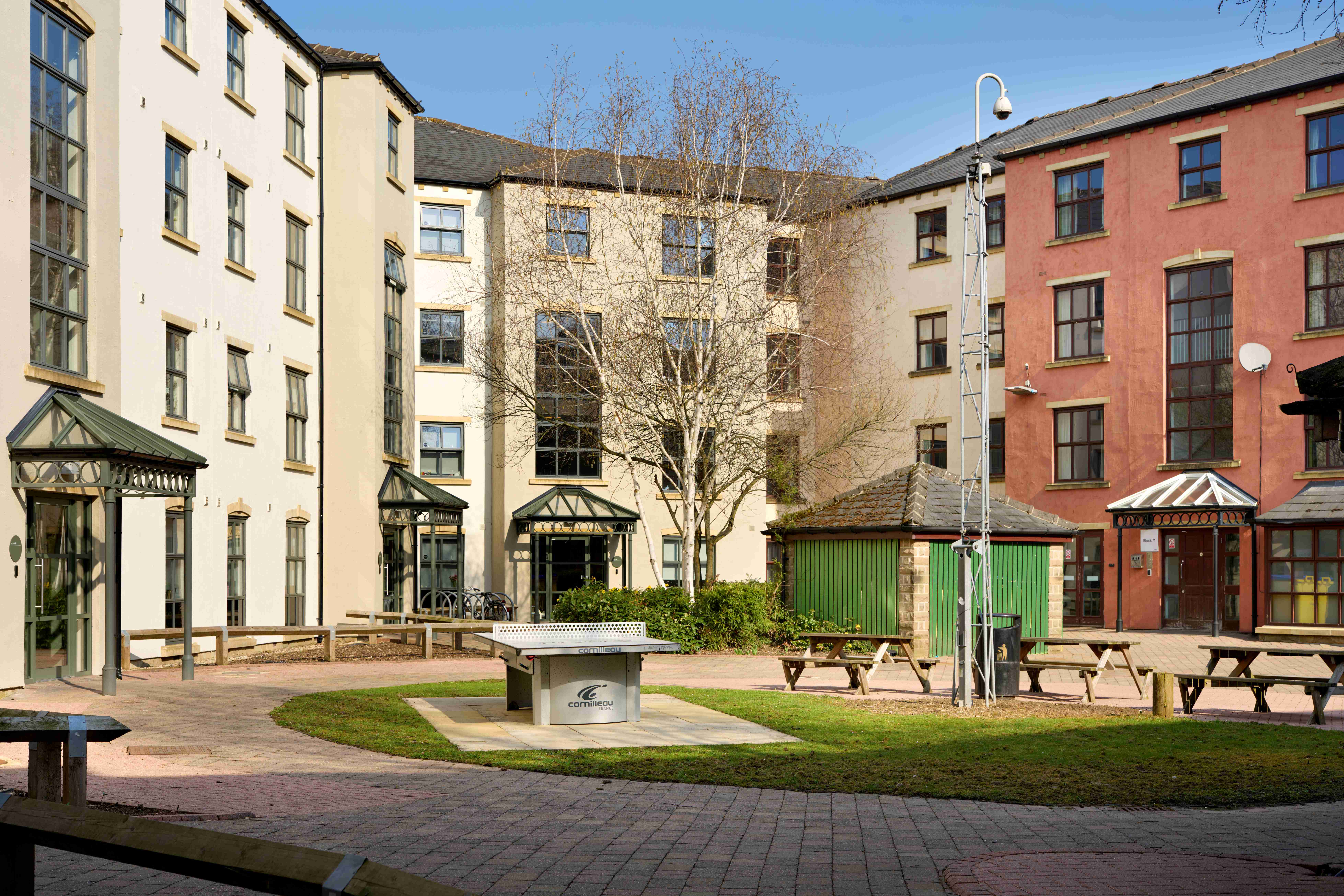 huddersfield student accommodation courtyard