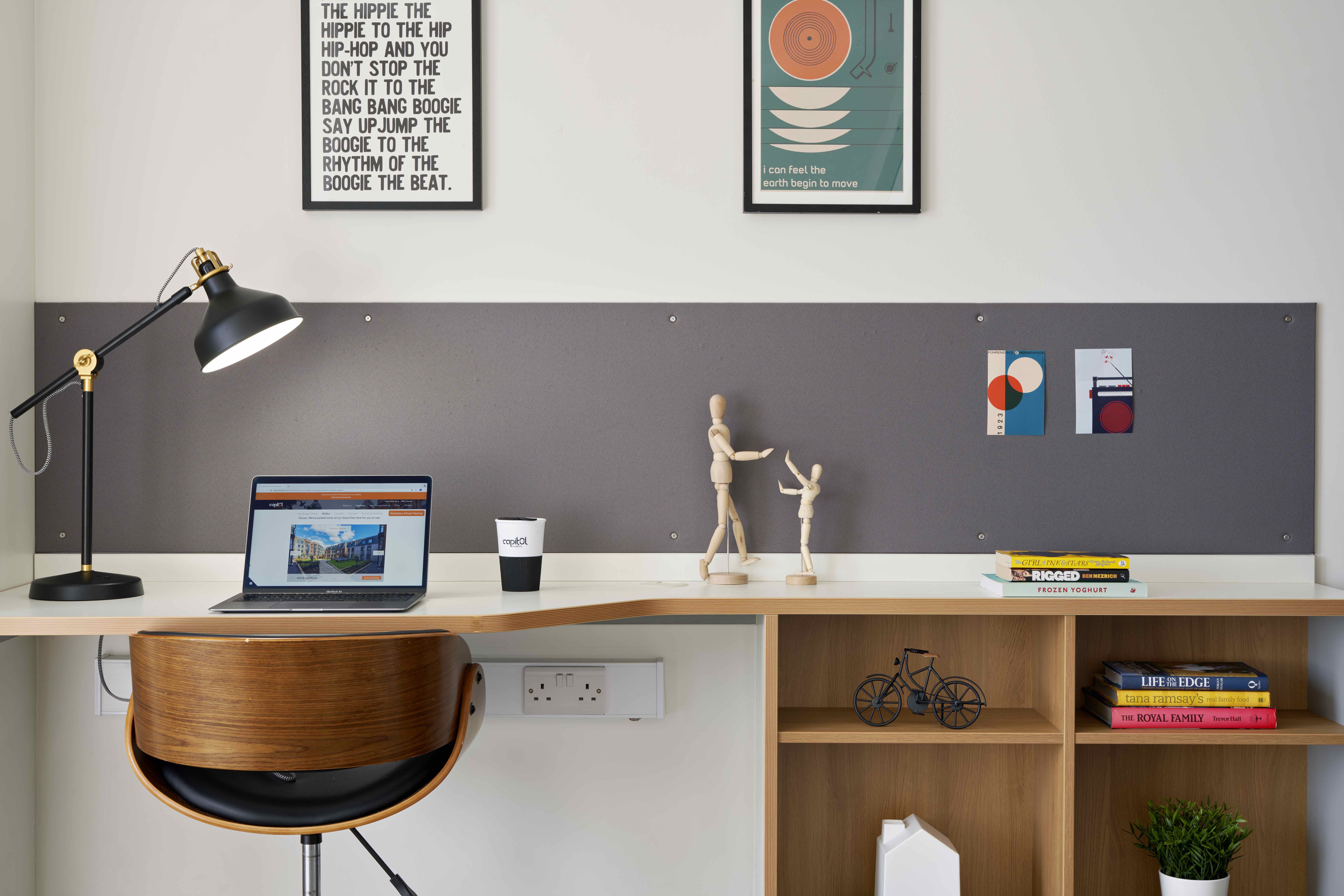 Leeds student accommodation study desk