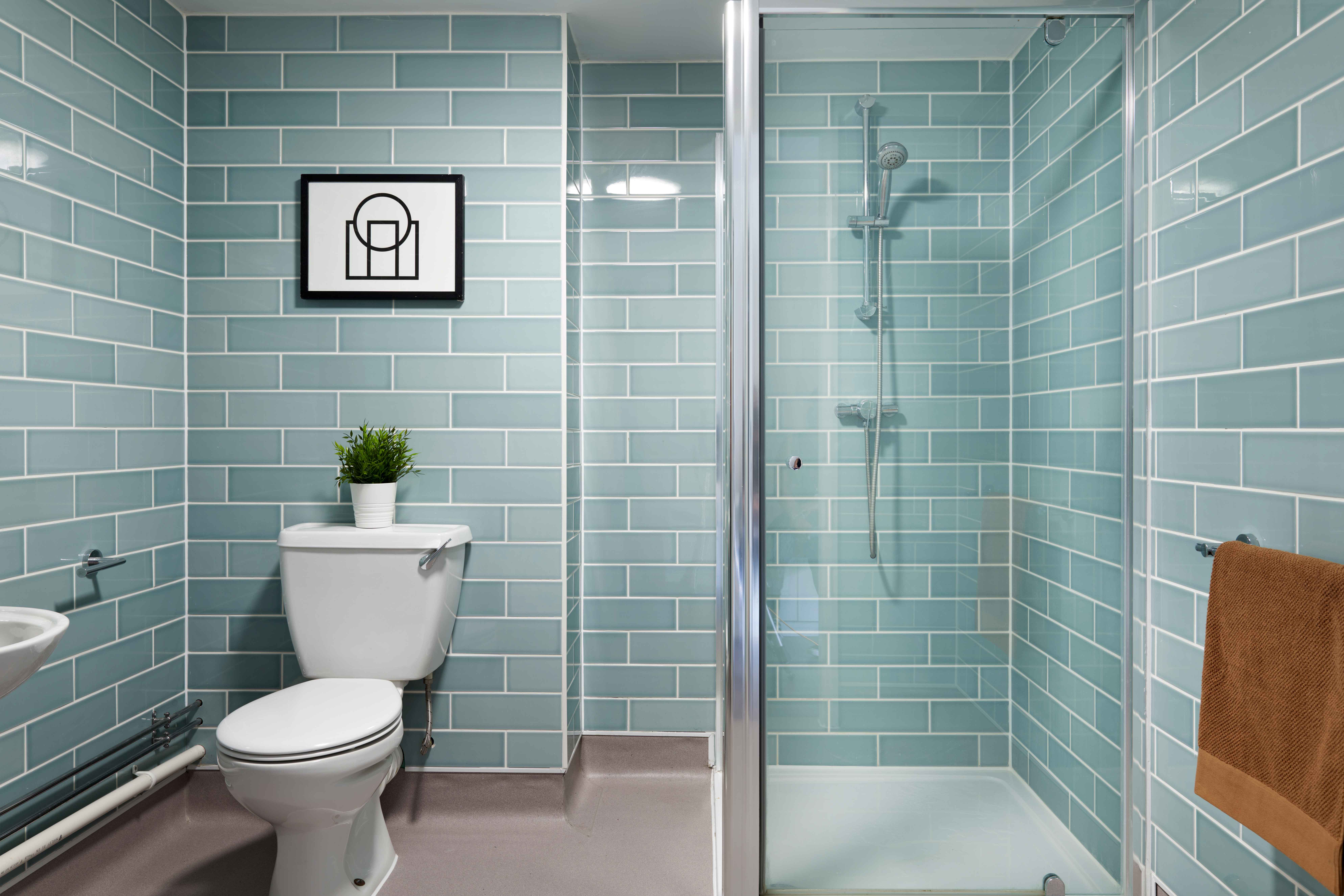 Southampton student accommodation ensuite bathroom