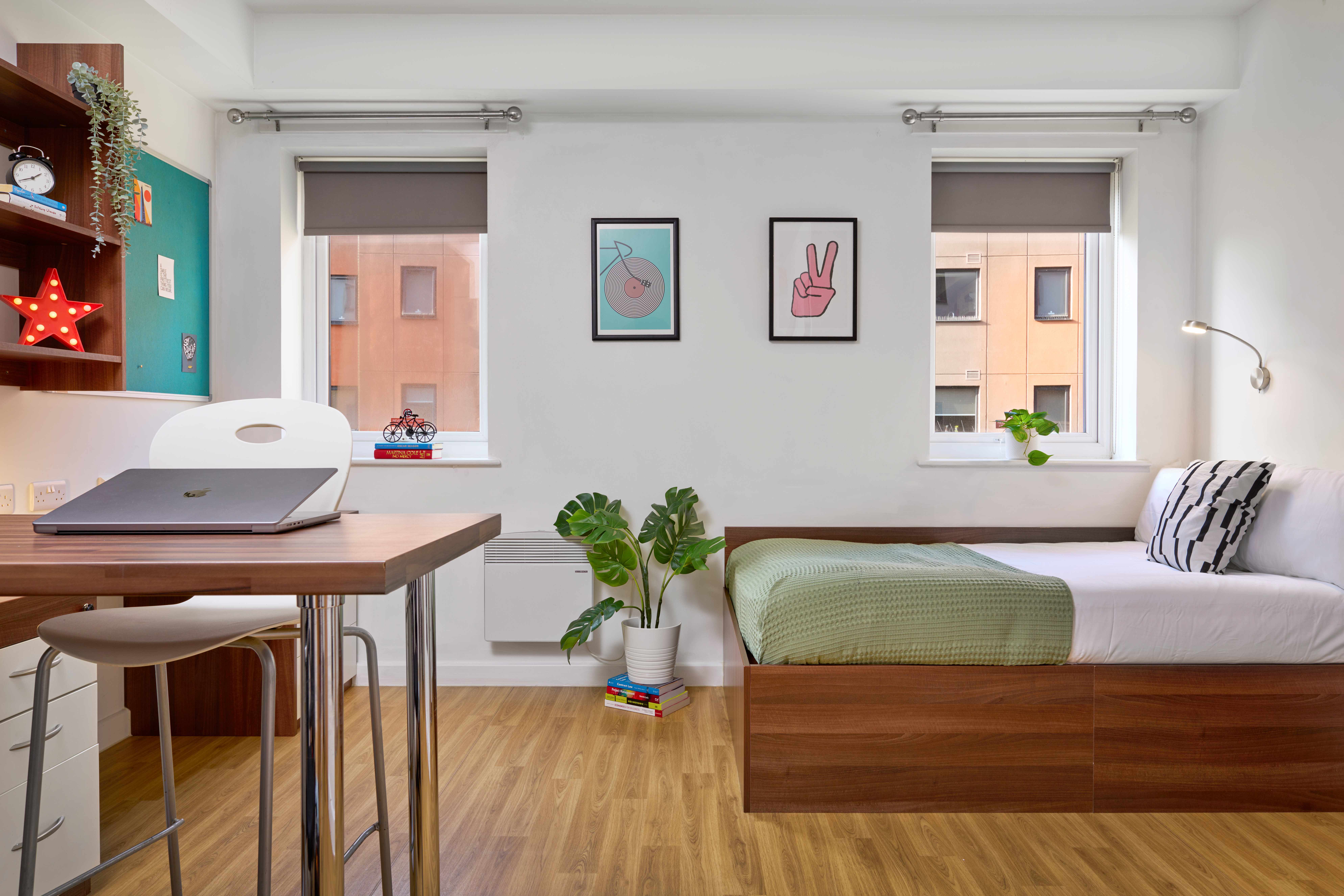 maltings student gold studio